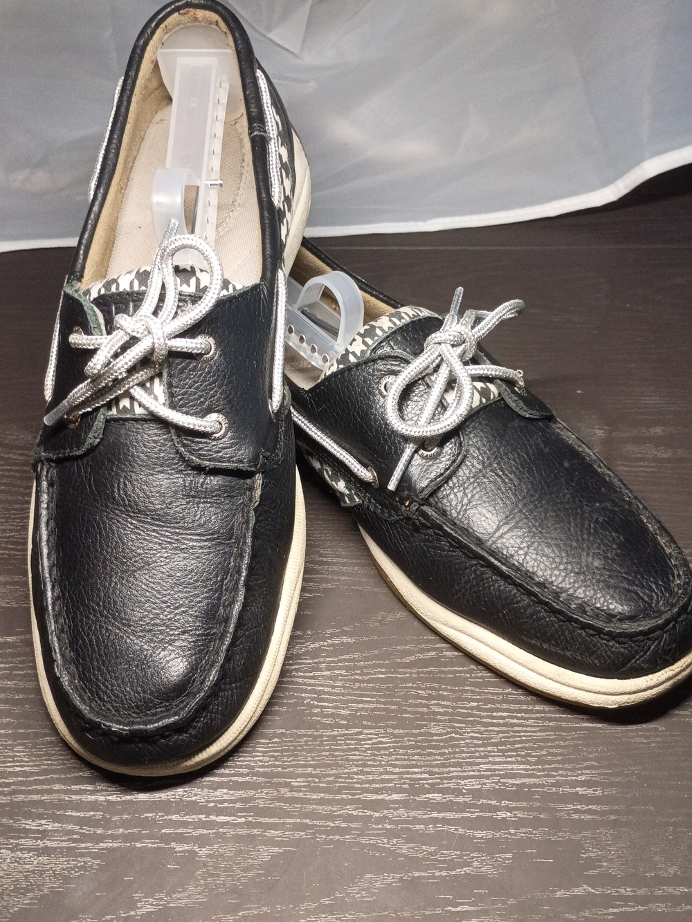 Sperry Black Leather Moc-Toe Boat Shoes. Cream Soles. Men's Fit 10.5 (Label 11)